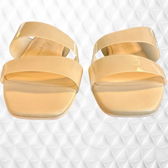 NWT Naturalizer ‘Illuminate’ Slide Sandal in “Shade 3 Light” Size 7 Wide Width - Picture 6 of 16